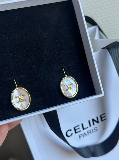 Boucles ovales Triomphe nacrées