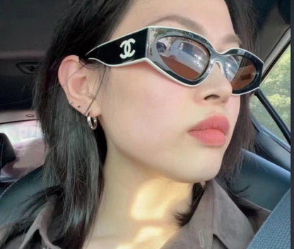 Lunettes de soleil logo